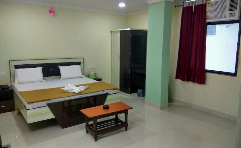 Hotel Sukh Sagar Gwalior Exterior photo